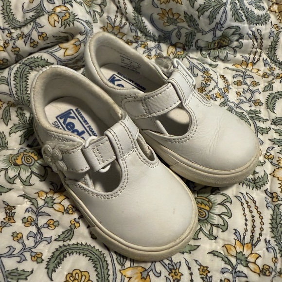 Keds Toddler Shoe - Picture 1 of 4